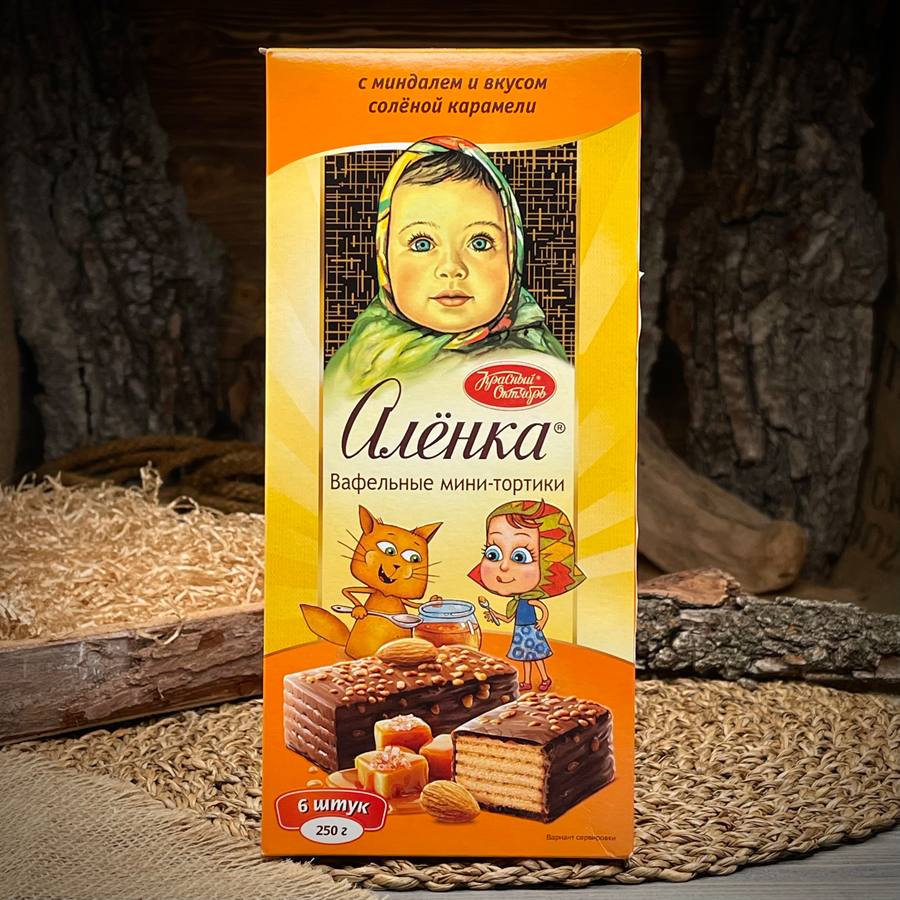 Вафельный торт с миндалем и вкусом соленой карамели "Алёнка" — фото 1