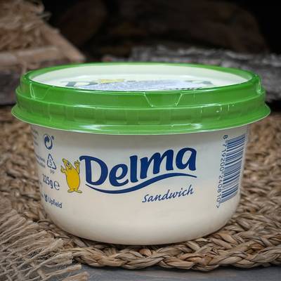 Маргарин “Delma” 450g