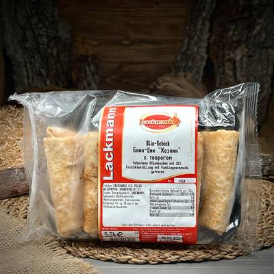 Bliny con tvorog Khozyain (crêpe ripiene di formaggio fresco)