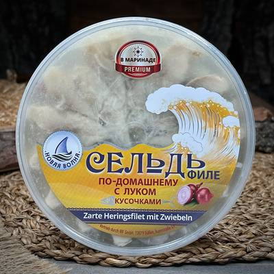 Filetti di aringa con cipolla Novaya Volna