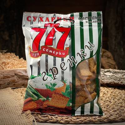 Crostini di pane di segale panna acida ed erbe 777