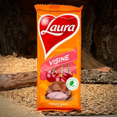 Шоколад с вишневой начинкой "Laura"