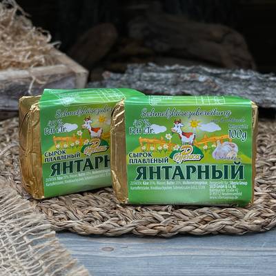 Янтарный сыр плавленый с чесноком "Буренка"