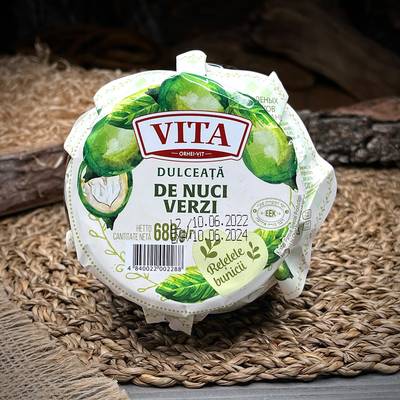 Варенье из грецких орехов "Vita"