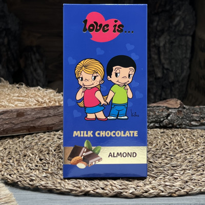 Молочный шоколад Love Is... с миндалем